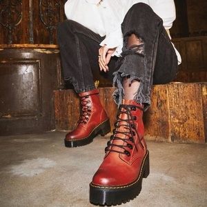 Dr Martens Leona Brick Burnished Wyoming red